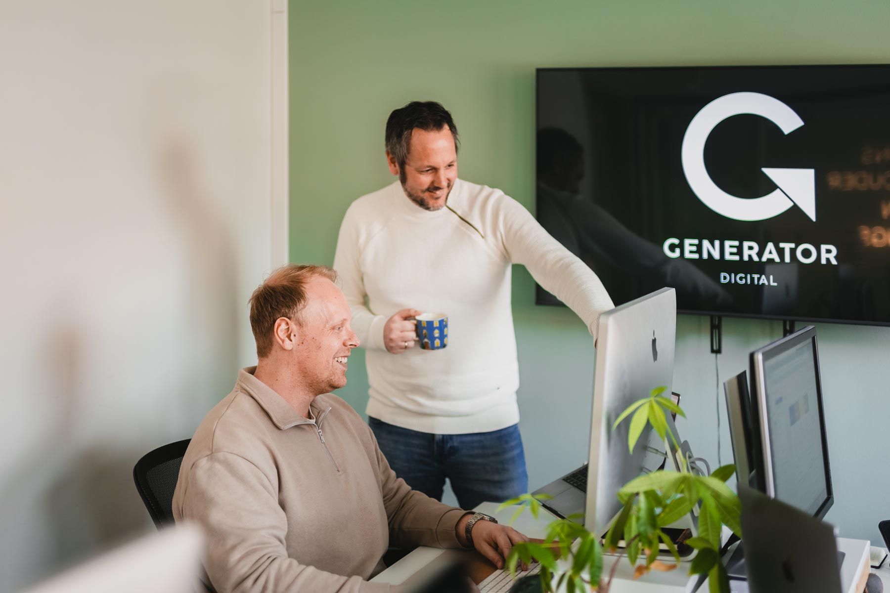 IMGL0525-2 Vi benytter oss av analyse og innsikt for å identifisere trender, utfordringer og muligheter for våre kunder.