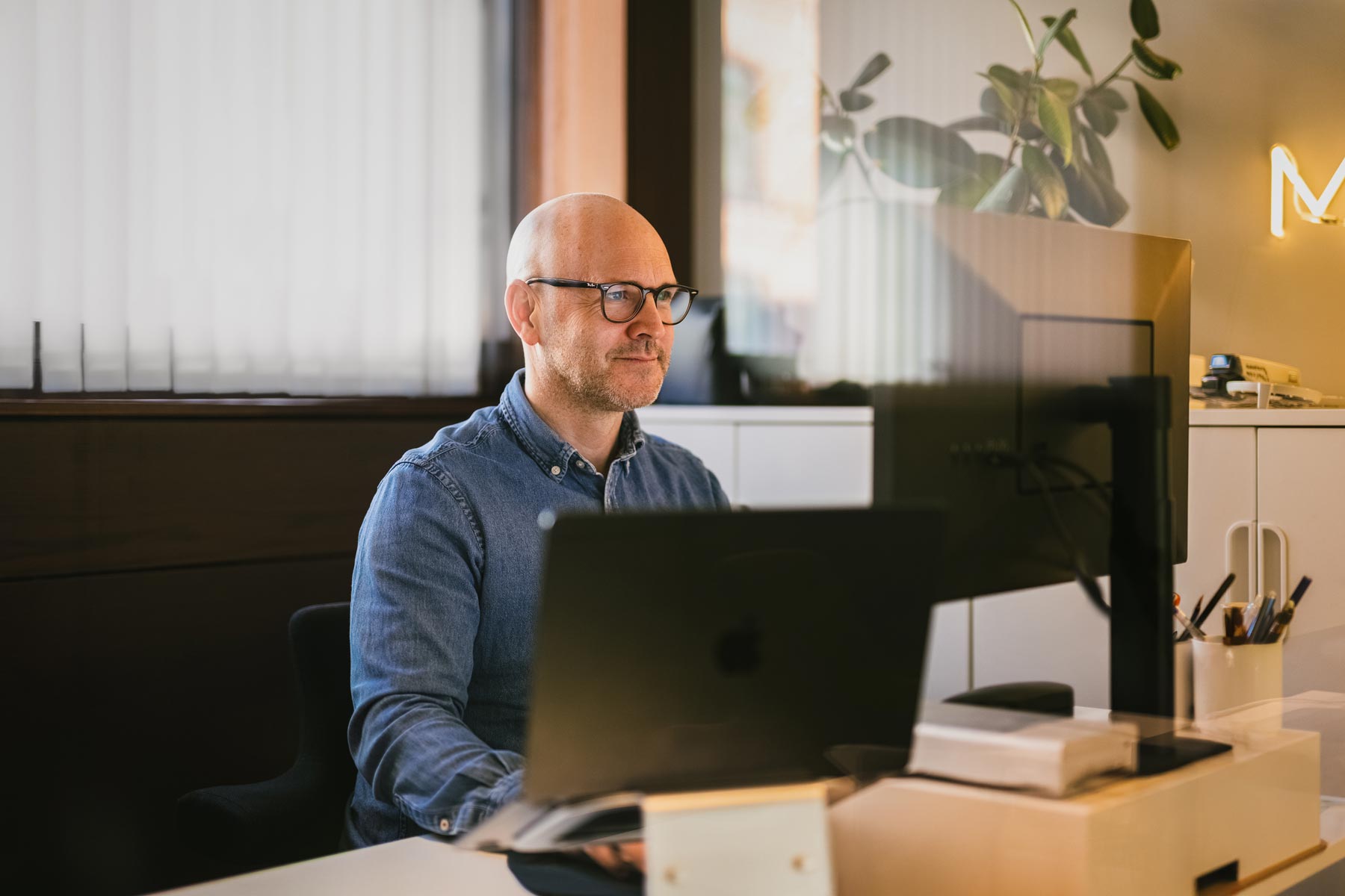 Grafisk designer som lager ekstremt gode kampanjesider